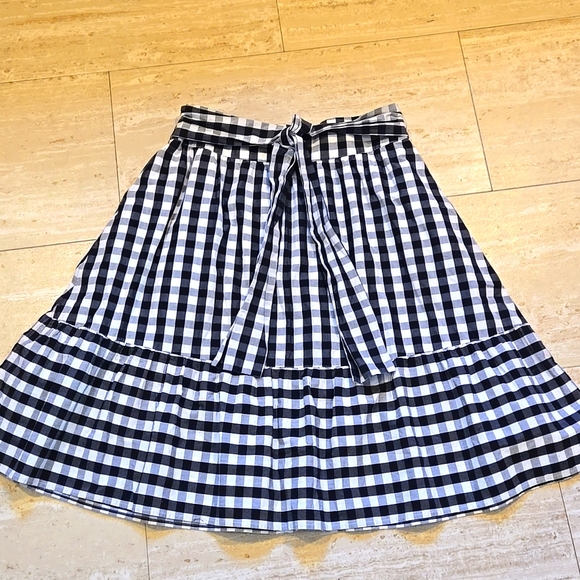 J. Crew Factory Dresses & Skirts - J. Crew Stylish Black/White Checkered Flare Midi Skirt
